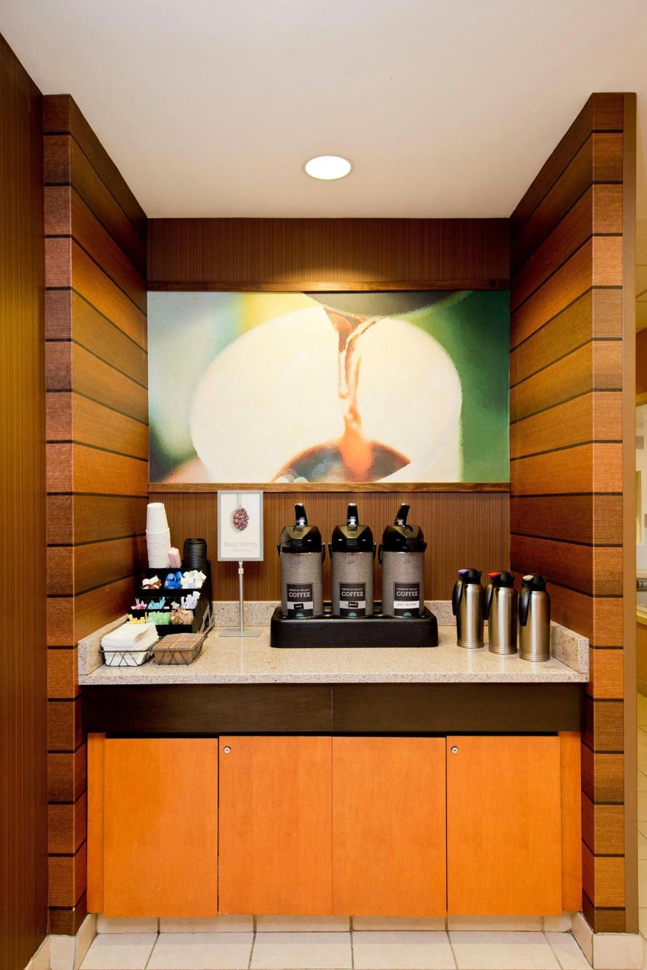 Fairfield Inn And Suites By Marriott Уинчестър Екстериор снимка