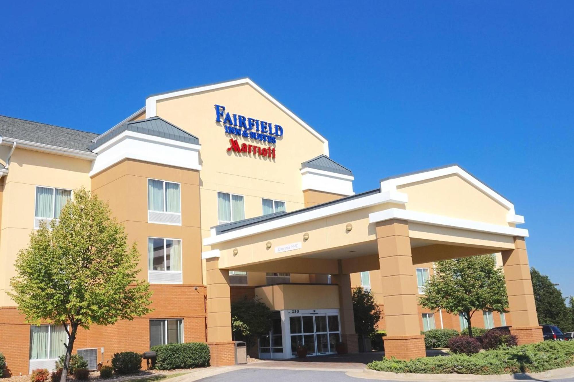 Fairfield Inn And Suites By Marriott Уинчестър Екстериор снимка